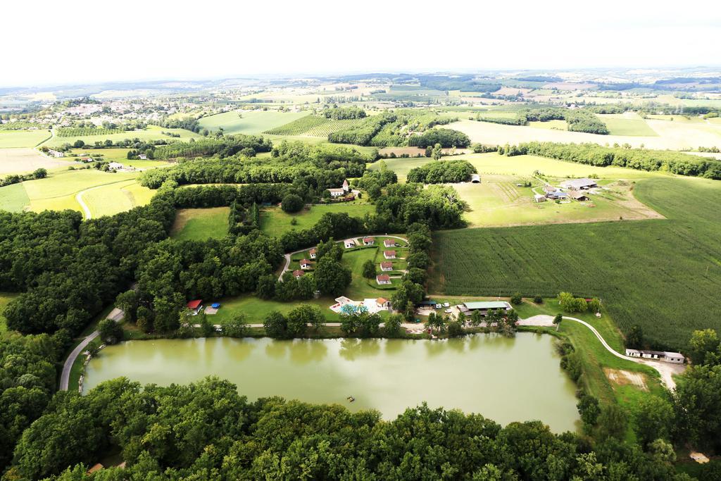 Lac De Cancon Buitenkant foto